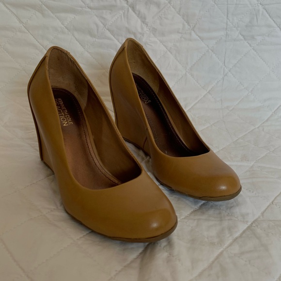 Kenneth Cole Reaction Wedges - Picture 5 of 7